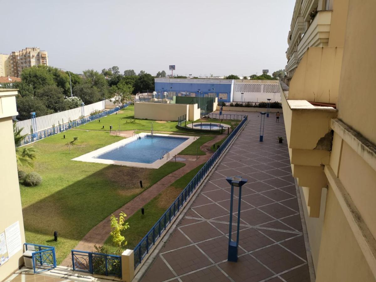 Estudio Fibes-Lux Sevilla المظهر الخارجي الصورة